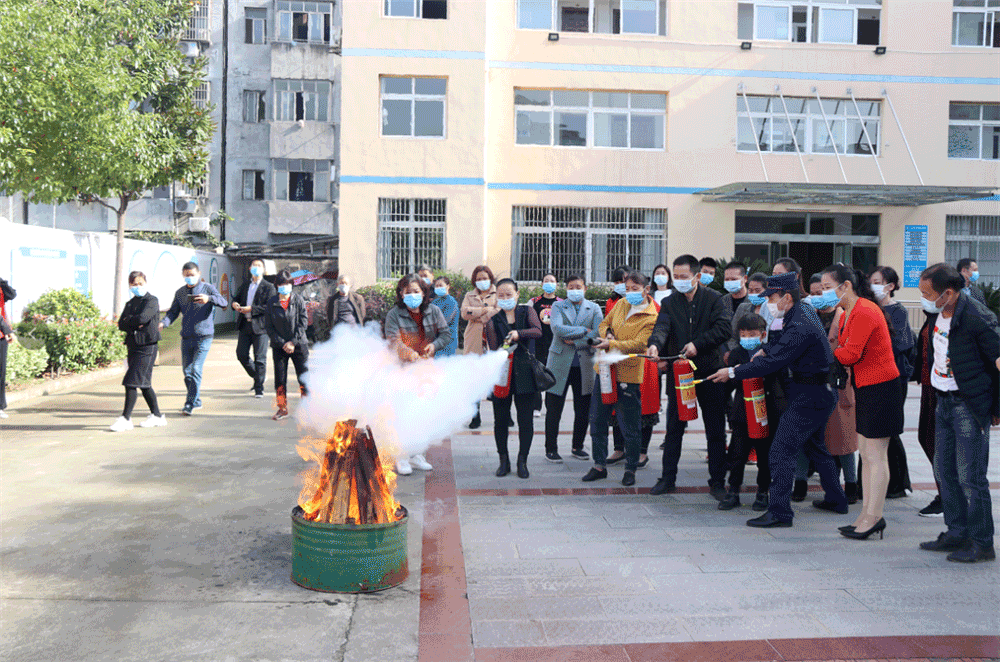 市总工会开展消防安全演练活动