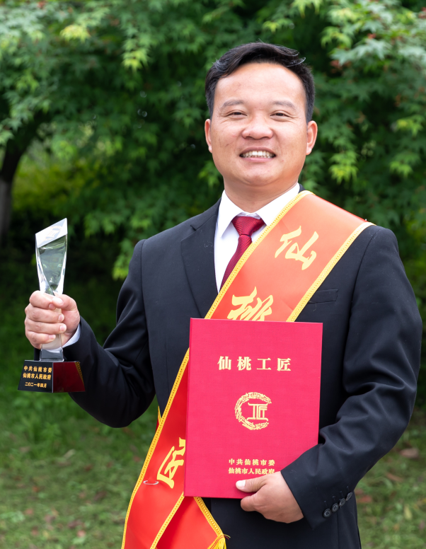 “桃艺传承人” ——许泽坦