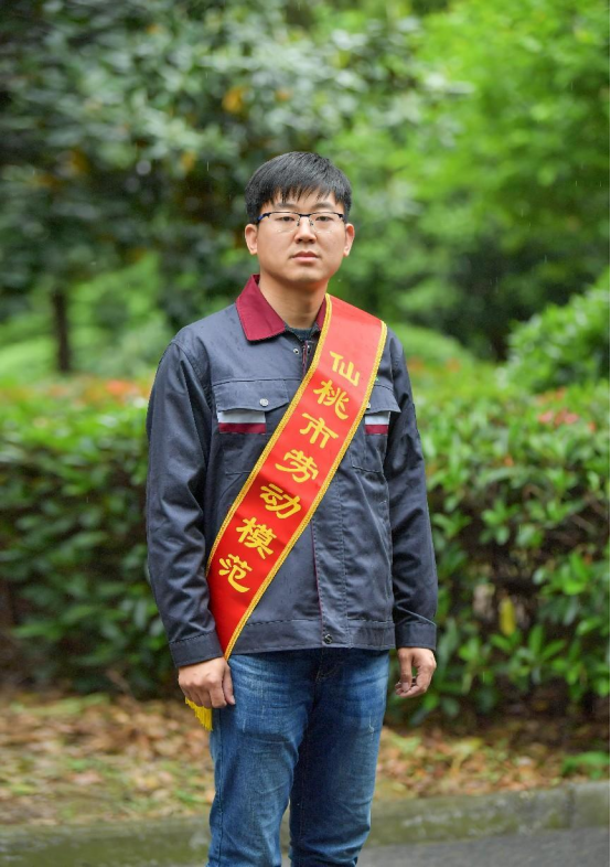 2023年仙桃市劳动模范周福有