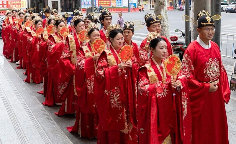 幸福满屏！仙桃这场中式集体婚礼超浪漫